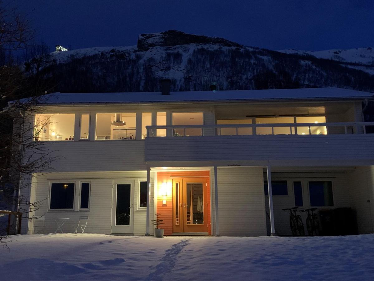 Villa Top View 特罗姆瑟 外观 照片